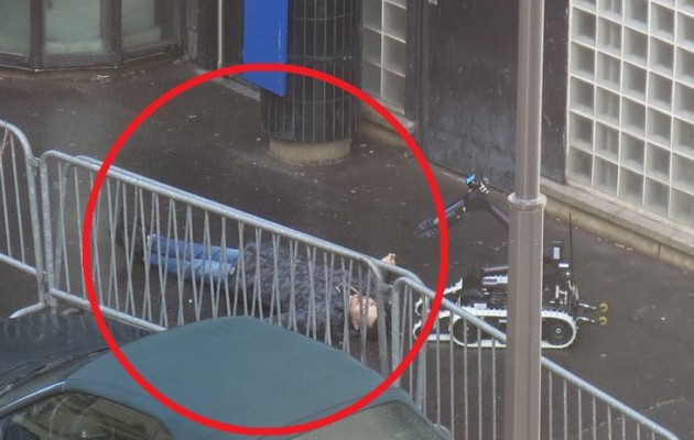 Πυροβολισμοί και νεκρός στο Παρίσι – Κρατούσε μαχαίρι!