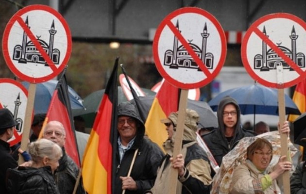 Καταρρέει η Σοσιαλδημοκρατία στη Γερμανία την ώρα που ανεβαίνουν οι Ναζί