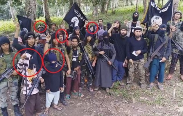 Τζιχαντιστές στις Φιλιππίνες ορκίστηκαν πίστη στο Ισλαμικό Κράτος (φωτο)