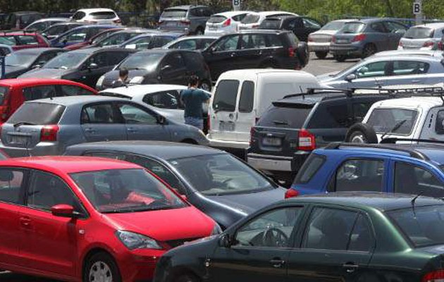 Τέλη κυκλοφορίας: Πάνω από 8 εκατ. ευρώ τα δημόσια έσοδα