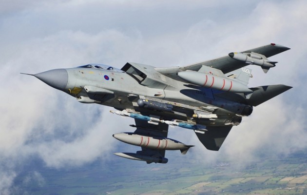 Οι Βρετανοί κοροϊδεύουν; Μόνο 4 φορές βομβάρδισαν το Ισλαμικό Κράτος!