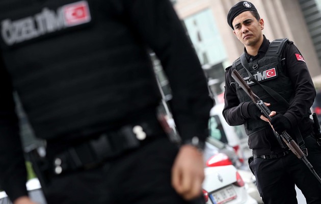 Eννέα συλλήψεις στην Τουρκία για σχέσεις με το ΙSIS – Χειροπέδες και σε δύο Γαλλίδες