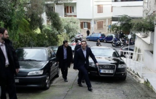 Πανικός στην οικία του πρωθυπουργού από Ιρανό με όπλο