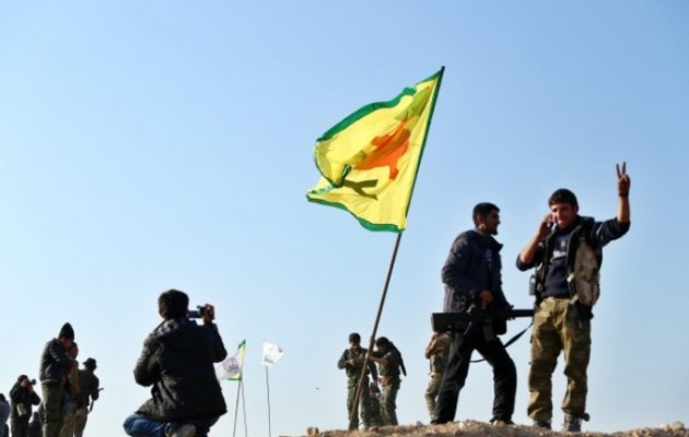 Οι Κούρδοι του YPG βομβάρδισαν την Αλ Κάιντα και το Ισλαμικό Κράτος στη Συρία