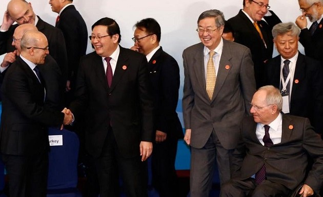 G20: Ο κόσμος χάνεται και οι ισχυροί -μαζί και ο Σόιμπλε- βλέπουν καλή την κατάσταση