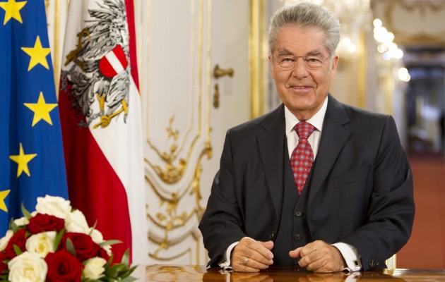Ο Πρόεδρος της Αυστρίας  υπέρ της Ελλάδας βάλει κατά της κυβέρνησης της χώρας του