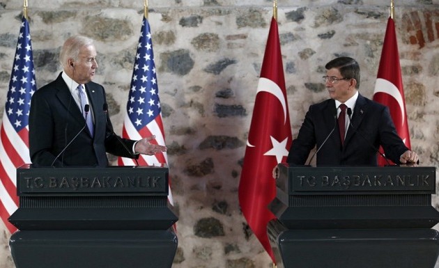 Εντολή Μπάιντεν σε Νταβούτογλου: Στοπ στους βομβαρδισμούς των Κούρδων