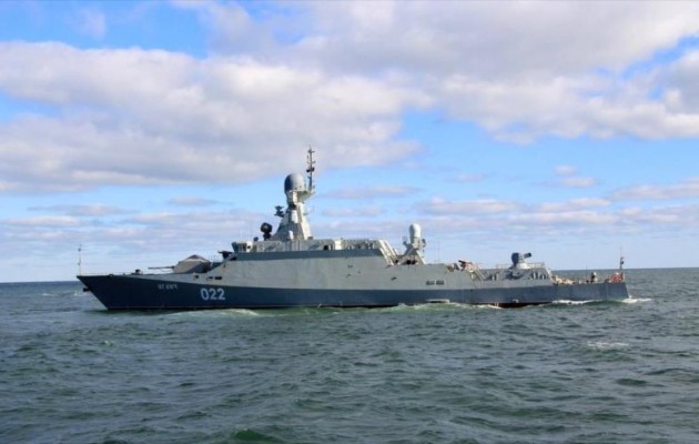 Ρώσικη κορβέτα με πυραύλους Κρουζ πλέει προς τις ακτές της Συρίας