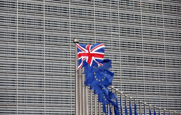 Δημοσκόπηση Daily Mail: Προβάδισμα του “ναι” στην παραμονή της Βρετανίας στην ΕΕ