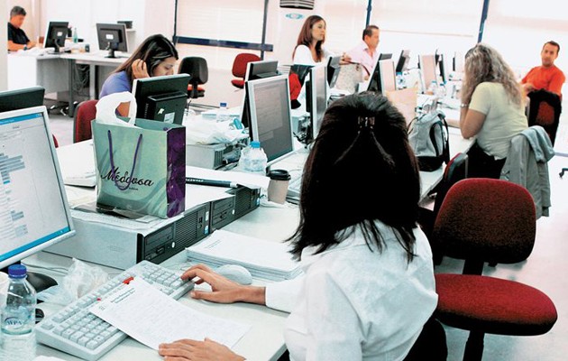 Συντάξεις δύο ταχυτήτων στο Δημόσιο – Ποιοι θα δουλεύουν μέχρι τα 67