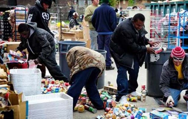 Γαλλία: Σε φτωχούς θα δίνονται τα απούλητα τρόφιμα στα σούπερ μάρκετ