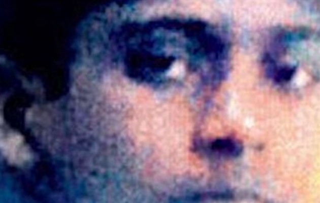 Σκότωσε κυριολεκτικά στο ξύλο 13χρονο μαθητή γιατί έκανε κοπάνα