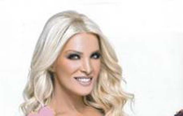 Η καυτή Κατερίνα Καινούργιου μόνο με τα εσώρουχά της (φωτο)