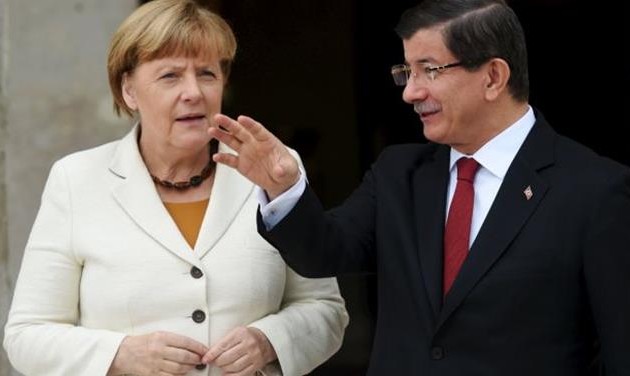 Τρέχει πάλι στην Τουρκία η Μέρκελ για το προσφυγικό