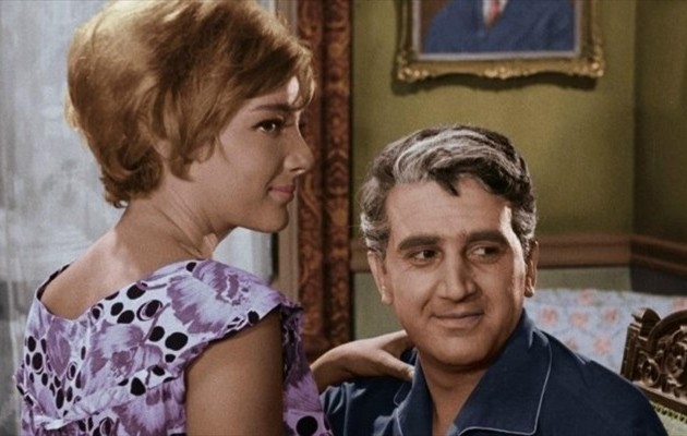 Δείτε έγχρωμο το ζεύγος “Αντωνάκη και Ελενίτσας Κοκοβίκου” (βίντεο)