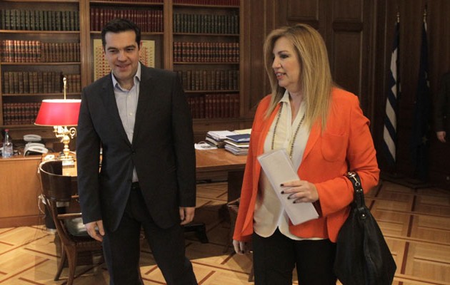 “Ναι” Τσίπρα σε Συμβούλιο πολιτικών αρχηγών για το προσφυγικό