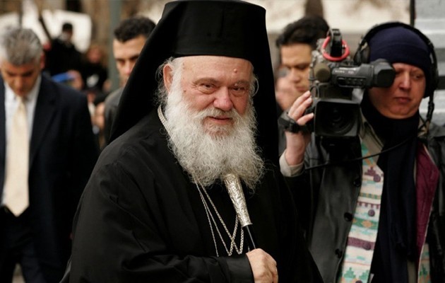 Ιερώνυμος: Η Ελλάδα είναι φτωχή, αλλά όχι απάνθρωπη χώρα