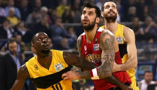 Σφραγίζει την πρώτη θέση ο Ολυμπιακός – Νίκησε τον Άρη 74-70