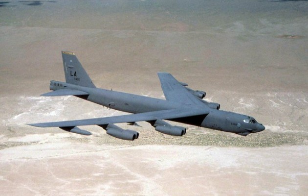 Οι ΗΠΑ μετέφεραν Β-52 με πυρηνικά όπλα στα ευρωπαϊκά σύνορα με τη Ρωσία