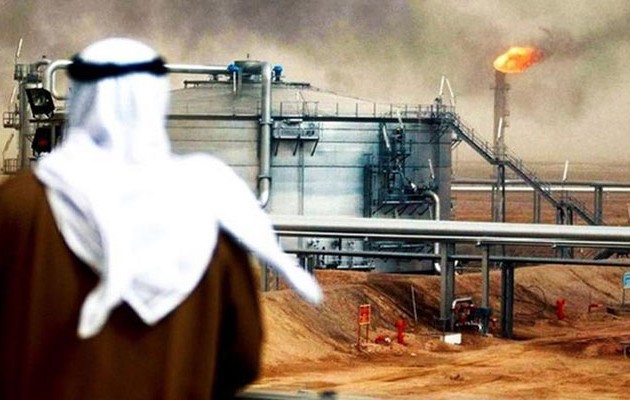 Η Σαουδική Αραβία ζητά δάνειο 10 δισ. δολάρια από τις τράπεζες