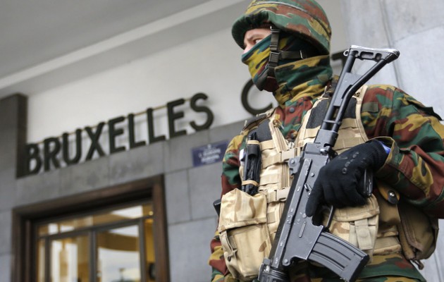 36χρονος Μαροκινός ο βομβιστής αυτοκτονίας που σκοτώθηκε από αστυνομικούς στις Βρυξέλλες