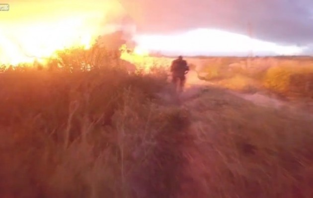 Τανκ της Αλ Κάιντα ανατινάζεται την ώρα της μάχης (βίντεο)