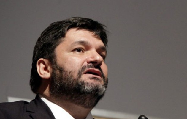 Κρανιδιώτης:  “Μικρό γατάκι Αγκύρας” ο Τσίπρας