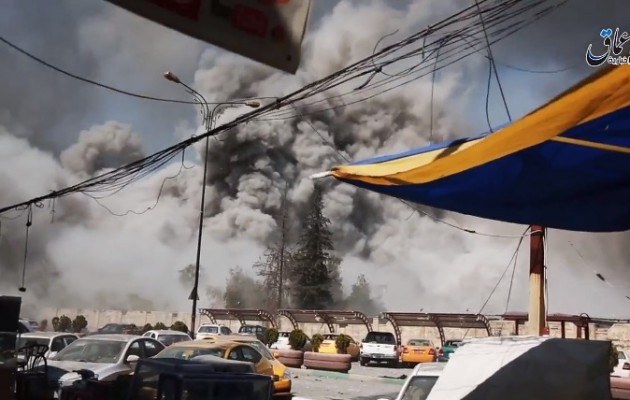 Σφοδρός βομβαρδισμός σπέρνει τον θάνατο στη Μοσούλη (σκληρό βίντεο)