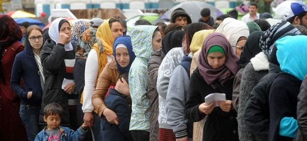 Χειροπέδες σε δύο Έλληνες που διέδιδαν ότι τα σύνορα είναι ανοιχτά