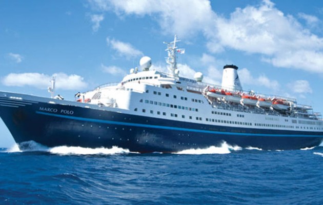 H βλακεία έχει και όρια: Πήδηξε στον Ατλαντικό για να προλάβει το κρουαζιεροπλοίο