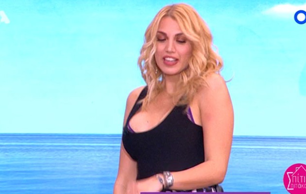 Με μπούστο έτοιμο να ξεχειλίσει η Σπυροπούλου (βίντεο)