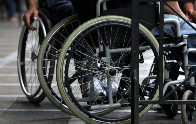 Αρχίζει η χορήγηση δελτίων μετακίνησης ΑμεΑ