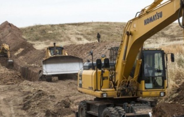 Οι Κούρδοι της Συρίας σκέφτονται να οχυρώσουν τα σύνορά τους με την Τουρκία