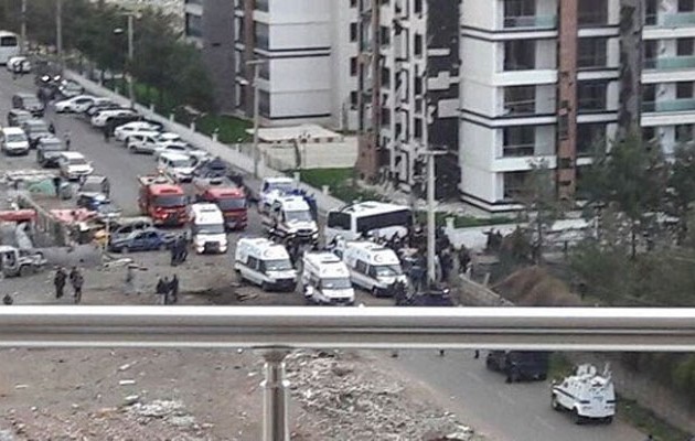 Τουρκία: Βομβιστής αυτοκτονίας σκόρπισε το θάνατο στο Ντιγιαρμπακίρ – Τέσσερις νεκροί