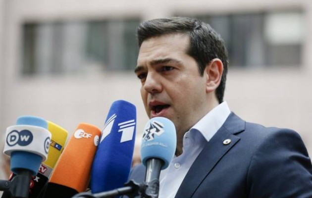 Handelsblatt: Θέμα αξιοπιστίας για τους θεσμούς οι πιέσεις στον Τσίπρα