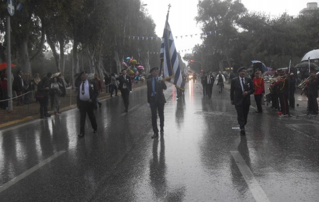 Συγκίνησαν οι Βετεράνοι της Κύπρου (φωτο + βίντεο)
