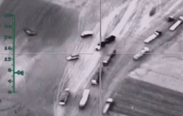 Οι Ρώσοι βομβάρδισαν φορτηγά που μετέφεραν πετρέλαιο των τζιχαντιστών