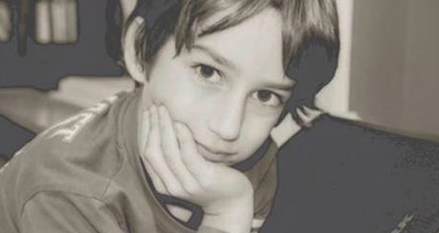 Ραγίζει καρδιές η μάνα του 11χρονου Χάρη που πάσχει από σπάνιο καρκίνο