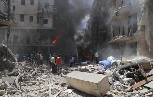20 αεροπορικές επιδρομές κατά των τουρκόφιλων και της Αλ Κάιντα στο Χαλέπι