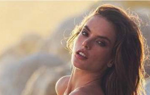 H Αλεσάντρα Αμπρόσιο ποζάρει γυμνή και «ρίχνει» το Instagram  (φωτο)