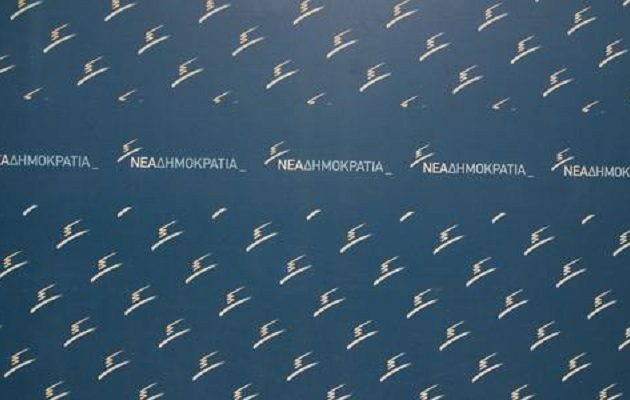 Κρίση στη ΝΔ: “Παραίτησε” Παπαμιμίκο, διέγραψε Γεωργιάδη, ο Μητσοτάκης