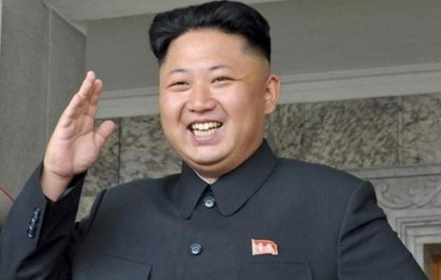 O “ψυχάκιας” Κιμ απαγόρεψε τα τζιν και τα σκουλαρίκια στους πολίτες