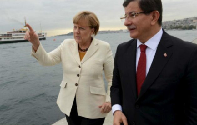 Η Μέρκελ αμφισβητεί την ηγεμονία των ΗΠΑ και στηρίζει τους Τούρκους