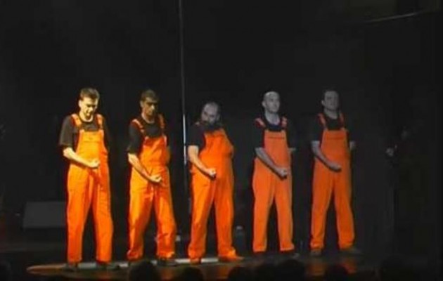 Ο Πανούσης τρόλαρε τα “παλλόμενα πέη” από το… 2009 (βίντεο)