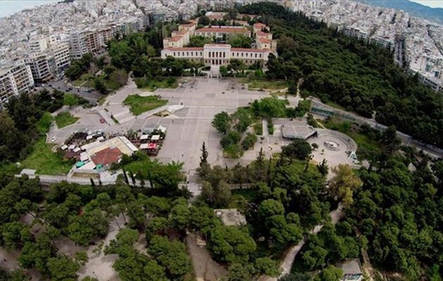 Ιρανός μαχαίρωσε Αφγανό στο Πεδίον του Άρεως  και εξαφανίστηκε