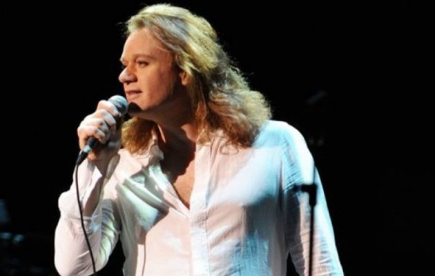 Γαϊτάνος: «Θαυμάστρια έκανε απόπειρα αυτοκτονίας έξω από το σπίτι μου!»