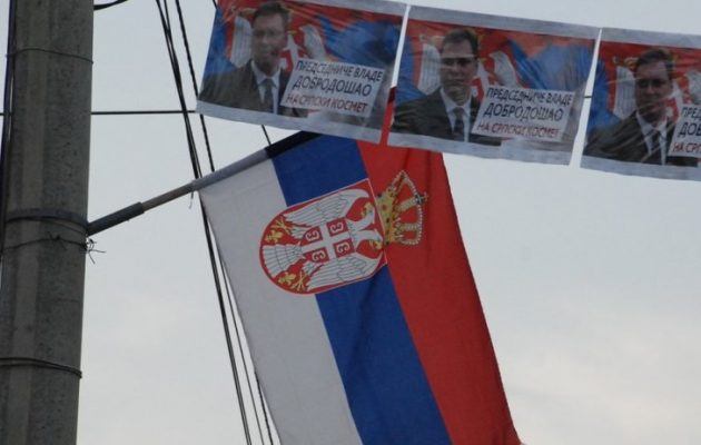 Στις κάλπες οι Σέρβοι – Πρόωρες βουλευτικές εκλογές