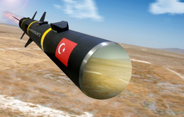 Πυραύλους στα σύνορα με τη Συρία τοποθετεί η Τουρκία