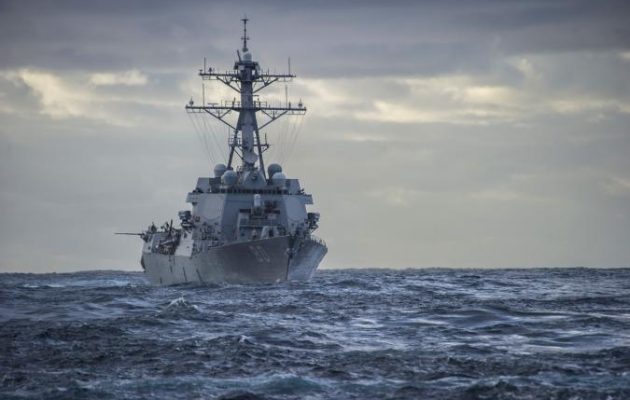 Guardian: ΗΠΑ και ΕΕ θα στείλουν πολεμικό ναυτικό στη Λιβύη κατά της μετανάστευσης