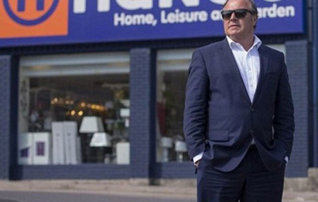 Βρετανός δισεκατομμυριούχος που δεν ξέρει να γράφει και να διαβάζει